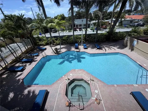 3500 Coral Way Miami FL 33145