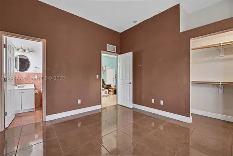 3039 NW 43rd Terrace Miami FL 33142