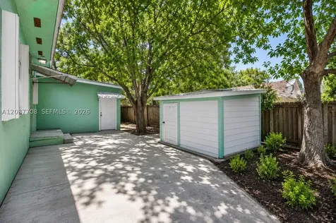 3039 NW 43rd Terrace Miami FL 33142