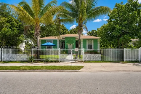 3039 NW 43rd Terrace Miami FL 33142