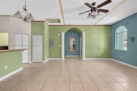 3039 NW 43rd Terrace Miami FL 33142