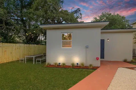 5530 NW 5th Avenue Miami FL 33127