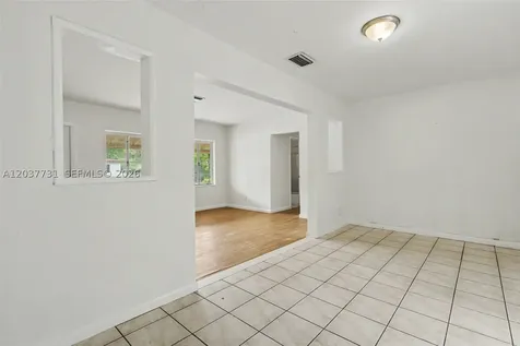 13020 NW 1st Avenue Miami FL 33168