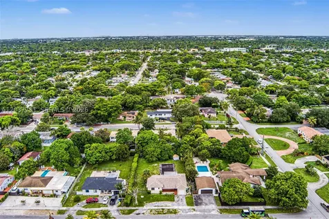 13020 NW 1st Avenue Miami FL 33168