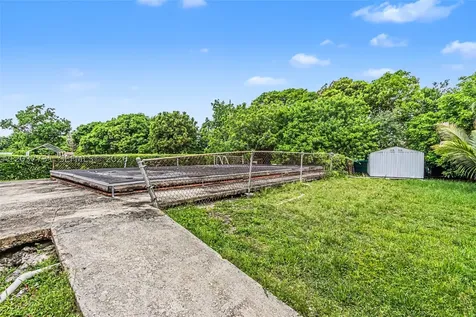 13020 NW 1st Avenue Miami FL 33168