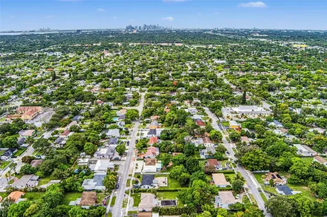 13020 NW 1st Avenue Miami FL 33168