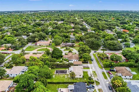 13020 NW 1st Avenue Miami FL 33168