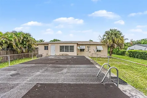 13020 NW 1st Avenue Miami FL 33168
