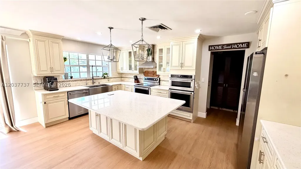 2409 Bayview Drive Fort Lauderdale FL 33305