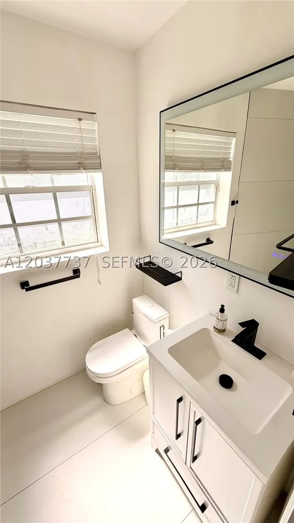 2409 Bayview Drive Fort Lauderdale FL 33305