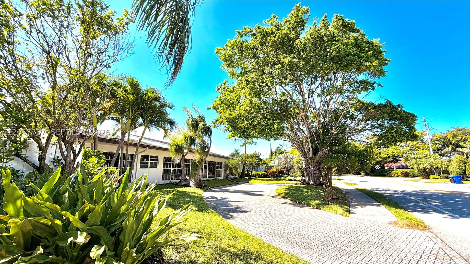 2409 Bayview Drive Fort Lauderdale FL 33305