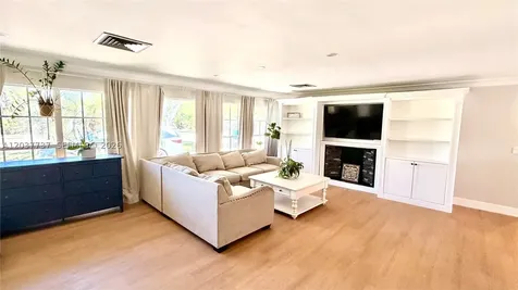 2409 Bayview Drive Fort Lauderdale FL 33305