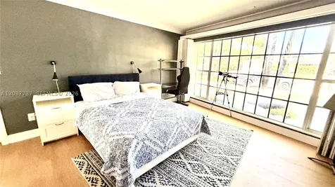 2409 Bayview Drive Fort Lauderdale FL 33305