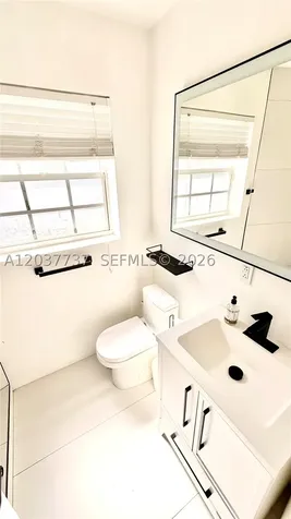 2409 Bayview Drive Fort Lauderdale FL 33305