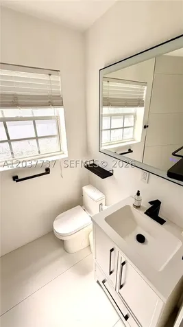 2409 Bayview Drive Fort Lauderdale FL 33305