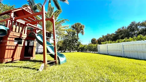 2409 Bayview Drive Fort Lauderdale FL 33305