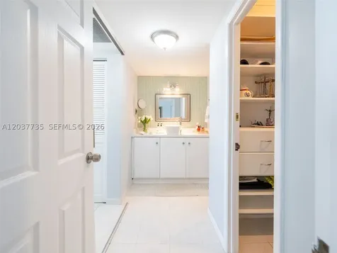 500 Bayview Drive Sunny Isles Beach FL 33160