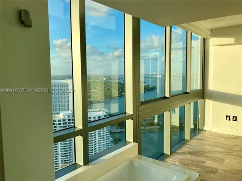 650 NE 32nd Street Miami FL 33137