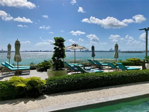 650 NE 32nd Street Miami FL 33137
