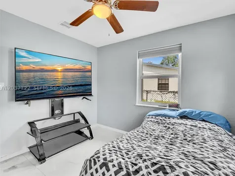 157 NE 6th Court Deerfield Beach FL 33441