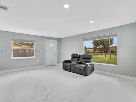 157 NE 6th Court Deerfield Beach FL 33441