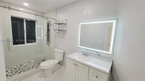 1421 SW 104th Avenue Pembroke Pines FL 33025