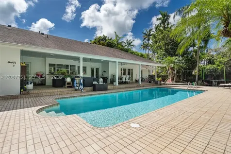 9444 SW 69th Court Pinecrest FL 33156
