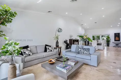 9444 SW 69th Court Pinecrest FL 33156