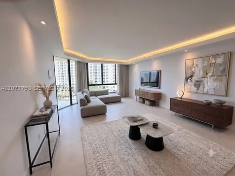 520 Brickell Key Drive Miami FL 33131