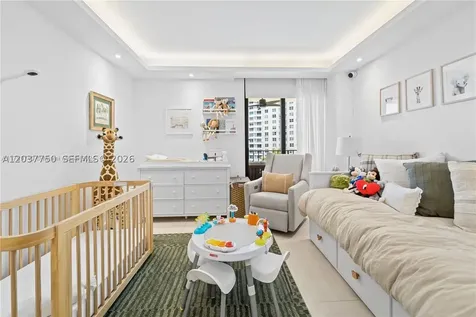 520 Brickell Key Drive Miami FL 33131