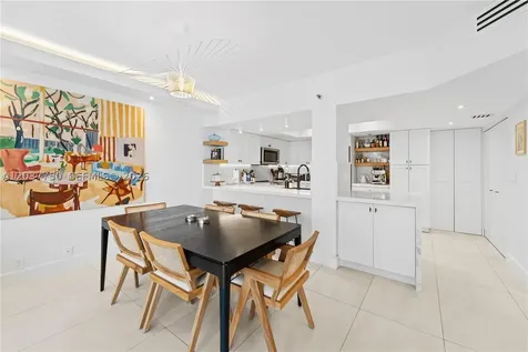 520 Brickell Key Drive Miami FL 33131