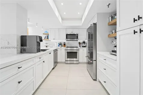 520 Brickell Key Drive Miami FL 33131