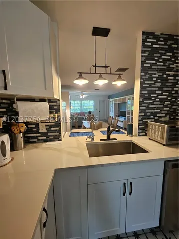 3015 SW 21st Terrace Delray Beach FL 33445