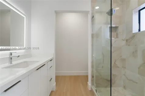 17 Coral Way Key Largo FL 33037