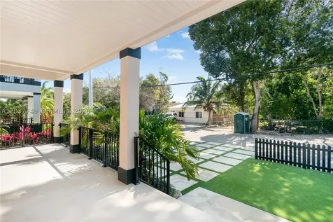 17 Coral Way Key Largo FL 33037