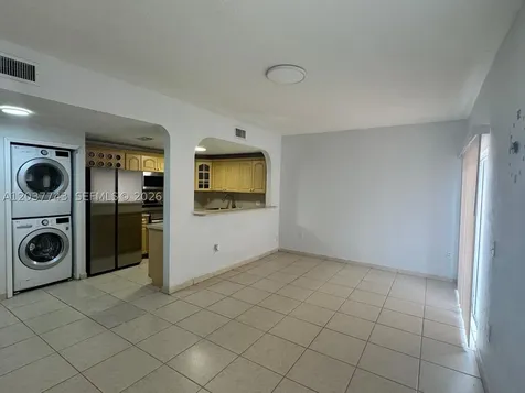7502 NW 175th Street Hialeah FL 33015