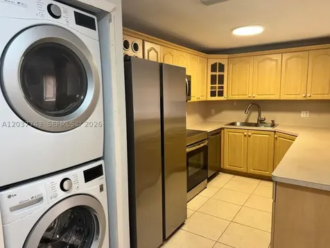 7502 NW 175th Street Hialeah FL 33015