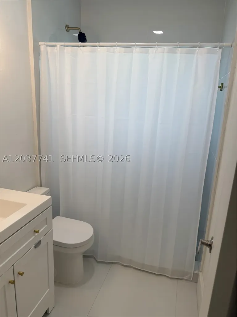 2200 S Ocean Drive Hollywood FL 33019
