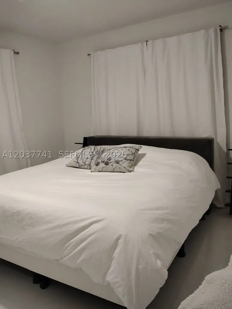 2200 S Ocean Drive Hollywood FL 33019