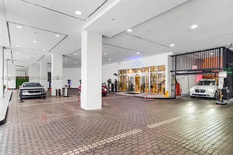 1200 Brickell Bay Drive Miami FL 33131