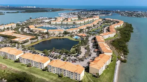 17 W Harbour Isle Drive W Fort Pierce FL 34949
