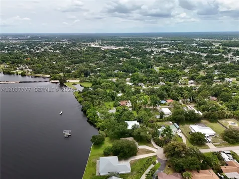 304 Royal Palm Park Road Fort Myers FL 33905