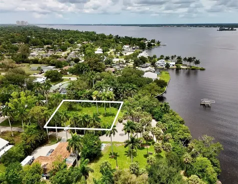 304 Royal Palm Park Road Fort Myers FL 33905