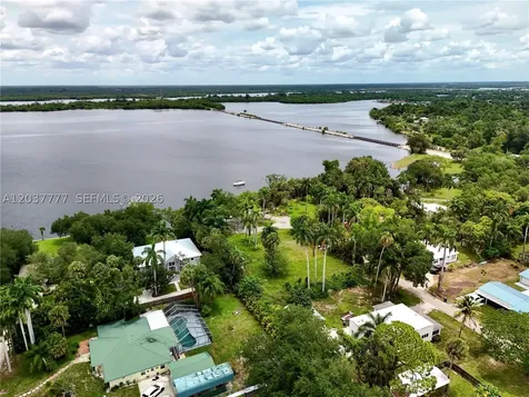 304 Royal Palm Park Road Fort Myers FL 33905