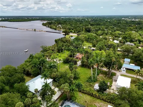 304 Royal Palm Park Road Fort Myers FL 33905