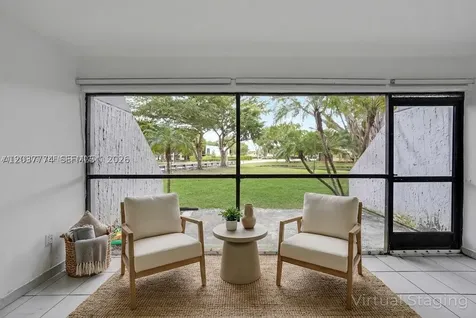 200 Lakeview Drive Weston FL 33326