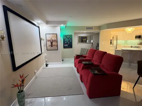 6767 Collins Avenue Miami Beach FL 33141