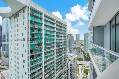 77 SE 5th Street Miami FL 33131