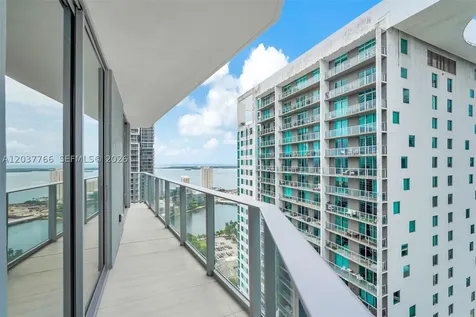 77 SE 5th Street Miami FL 33131