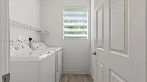 7704 Pacific Avenue Fort Pierce FL 34951